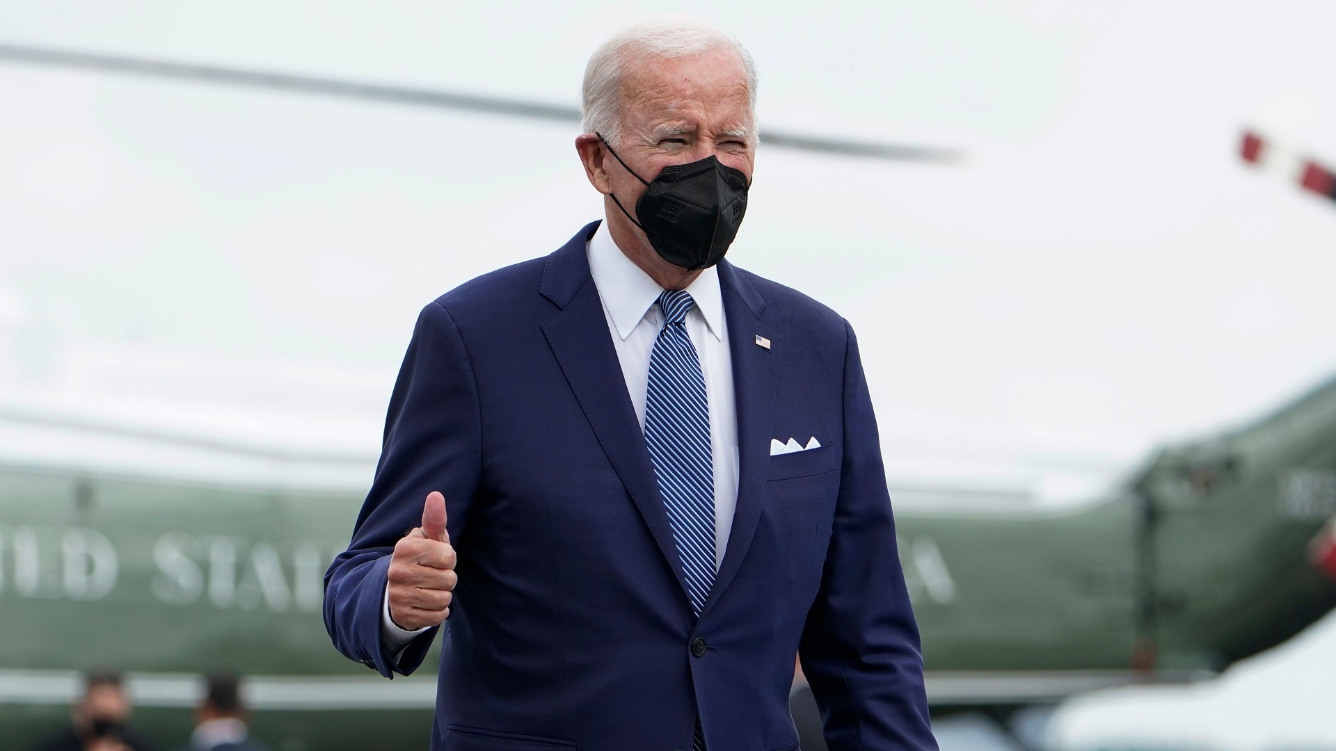 president-joe-biden-arrives-air-force-one-to-sign-inflation-reduction-act-us-climate-bill