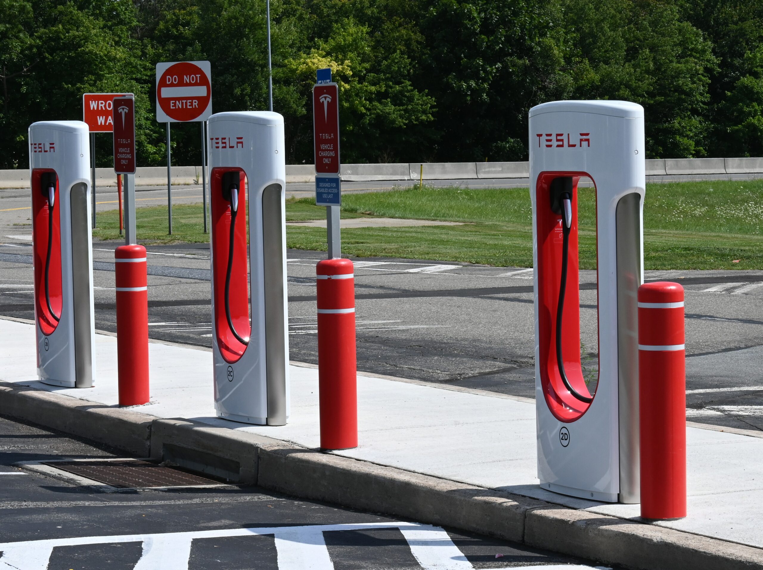 tesla electric vehicle charging stations parking lot